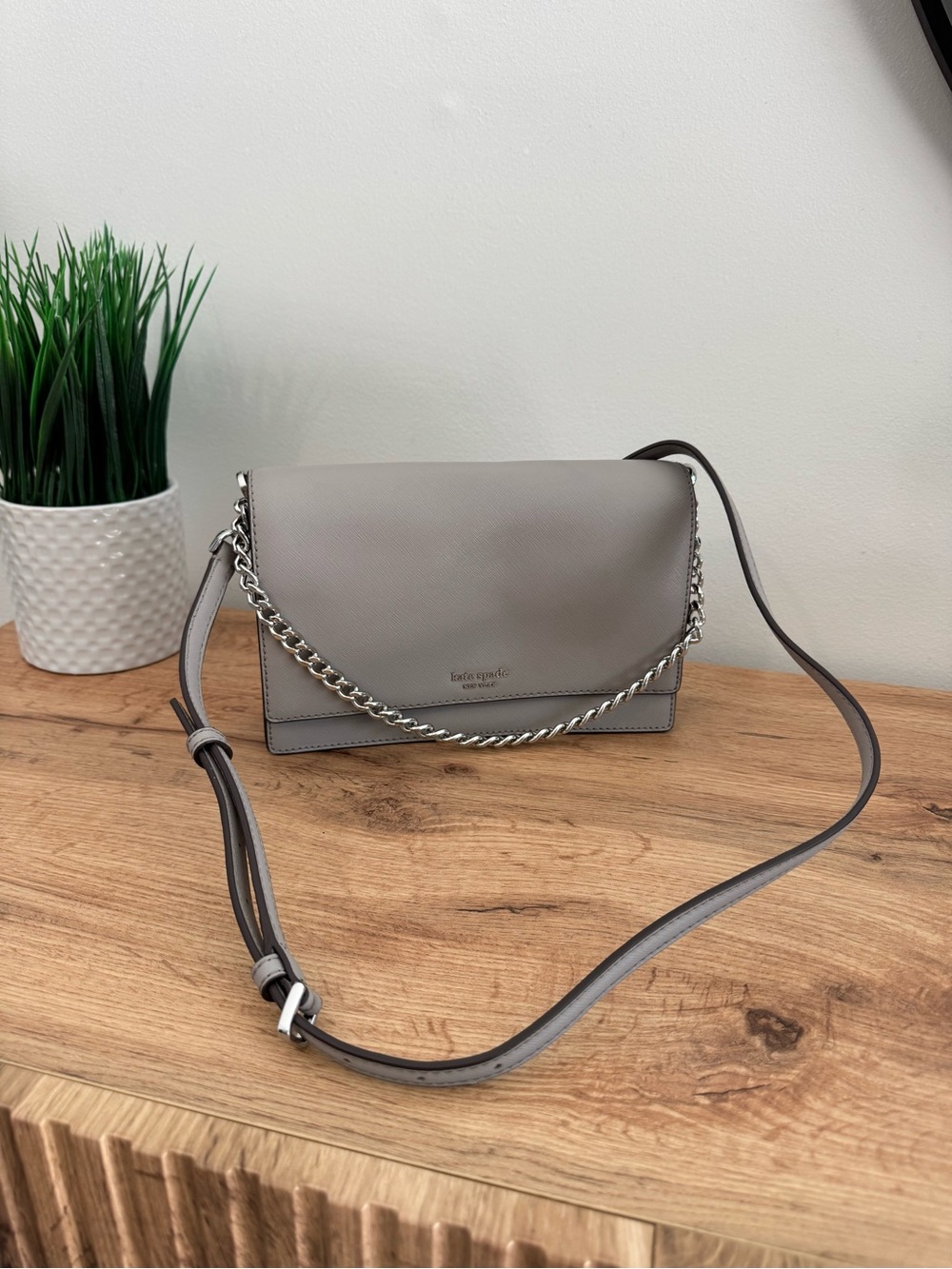 Kate Spade Gray Crossbody Clutch Chain Strap Structured Bag New With Flaws